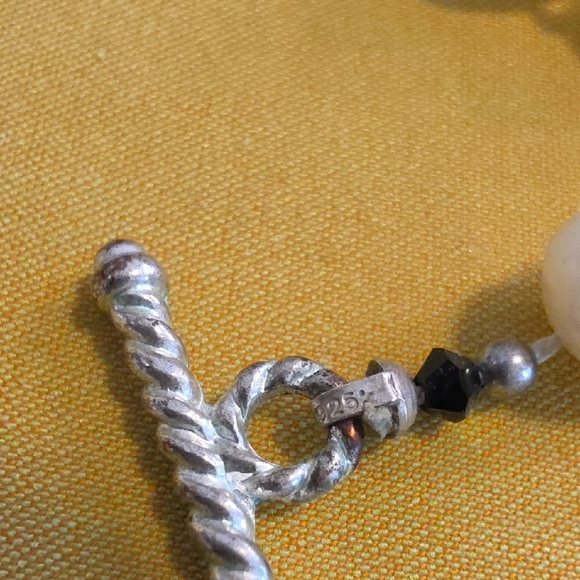 Vintage Knotted Fresh Water Pearl Necklace w/ 925 Silver Toggle "Cable" Clasp - Picture 3 of 16